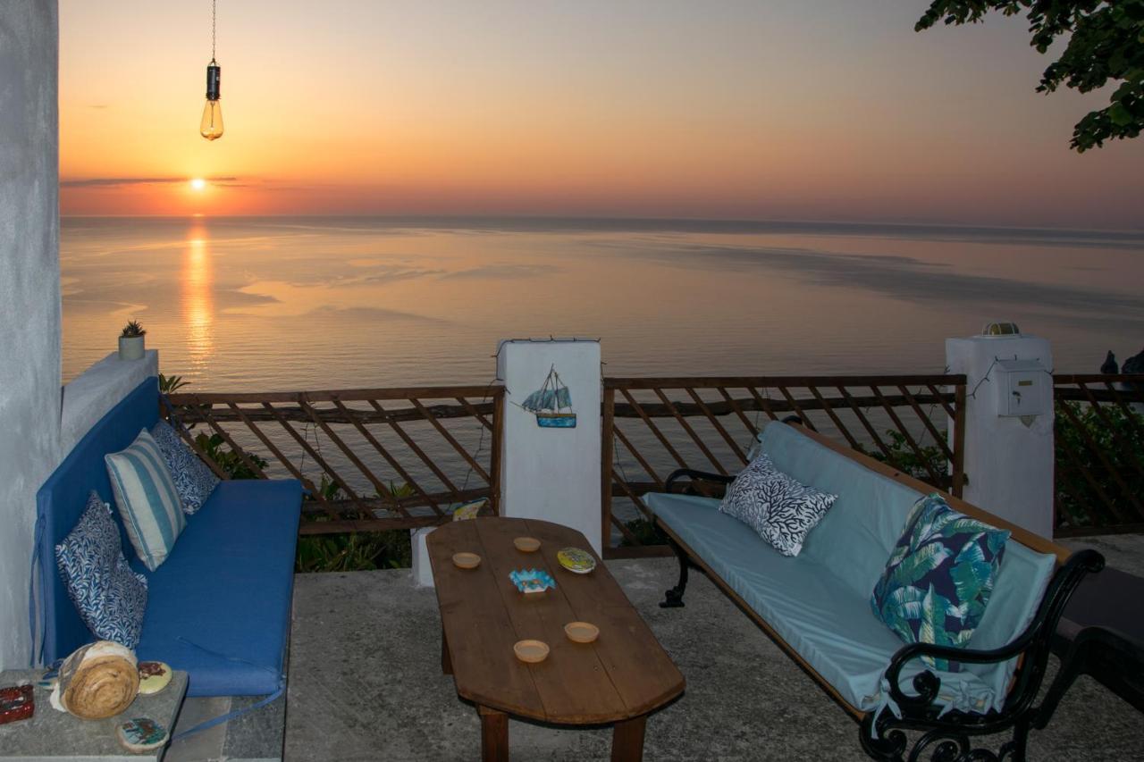 Balcony On The Rocks Villa Agioi Saranta Exterior photo